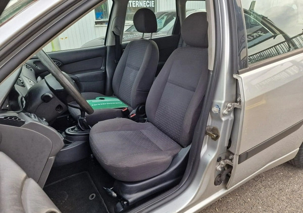 Ford Focus cena 6990 przebieg: 183580, rok produkcji 2005 z Limanowa małe 232